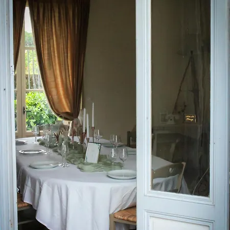 Alojamento de Acomodação e Pequeno-almoço Chateau De Maisonneuve Leigne-les-Bois